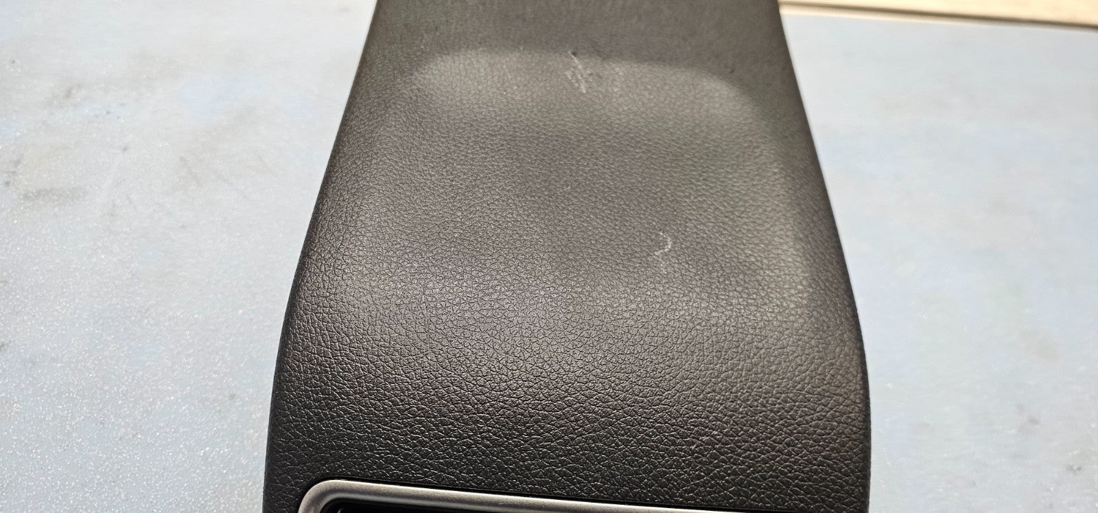 03-06 Infiniti G35 Sedan Center Console Rear Heater AC A/C Air Vent Bezel Black