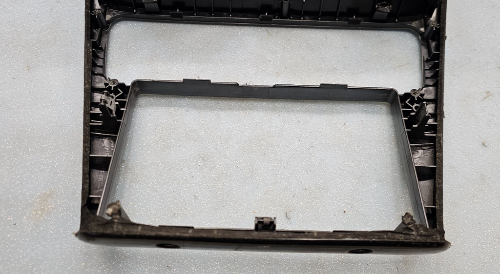 98-02 HONDA ACCORD FRONT CENTER DASH RADIO STEREO CLIMATE BEZEL TRIM PANEL BLACK