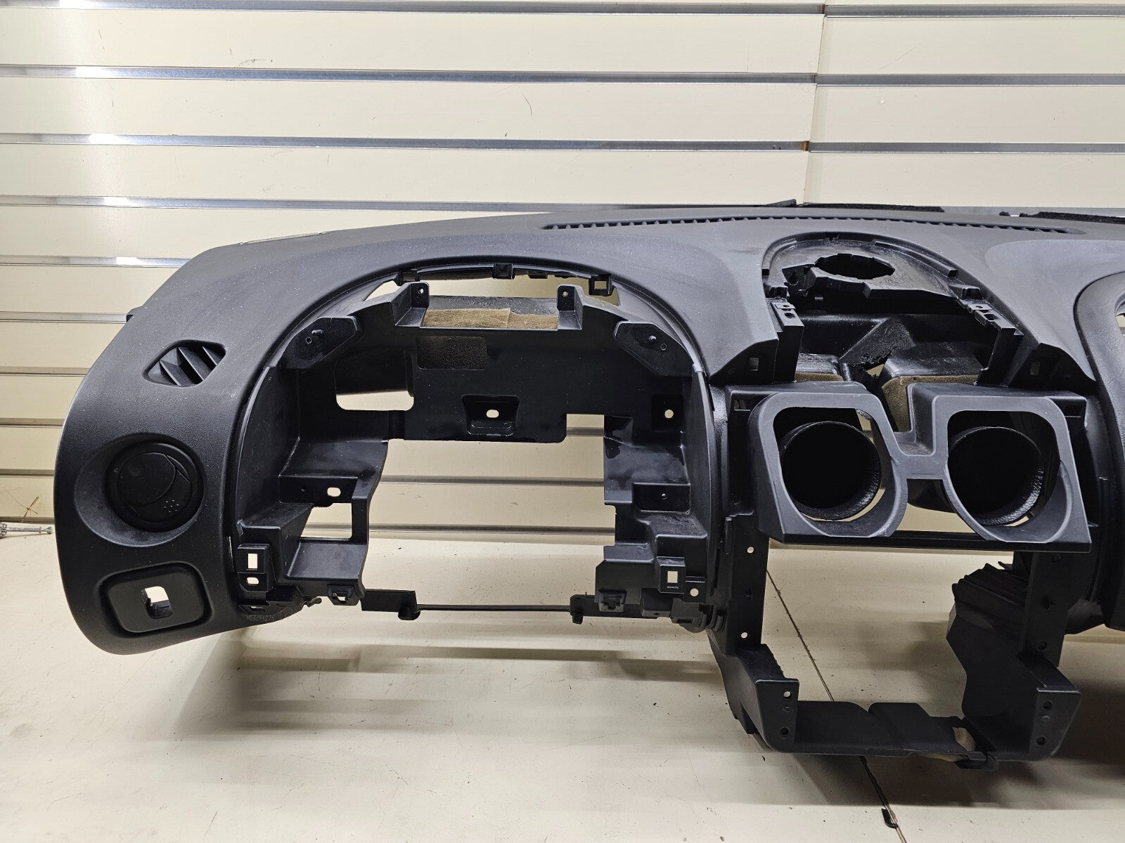 🔥00-05 Mitsubishi Eclipse Front Dash Inner Dashboard Core Frame Mount Assembly