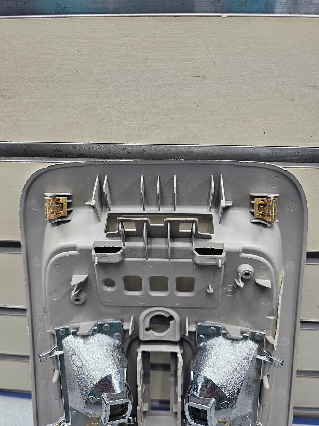 🔥12-17 CHEVY EQUINOX OVERHEAD CONSOLE DOME MAP LIGHT ASSEMBLY COMPARTMENT GRAY