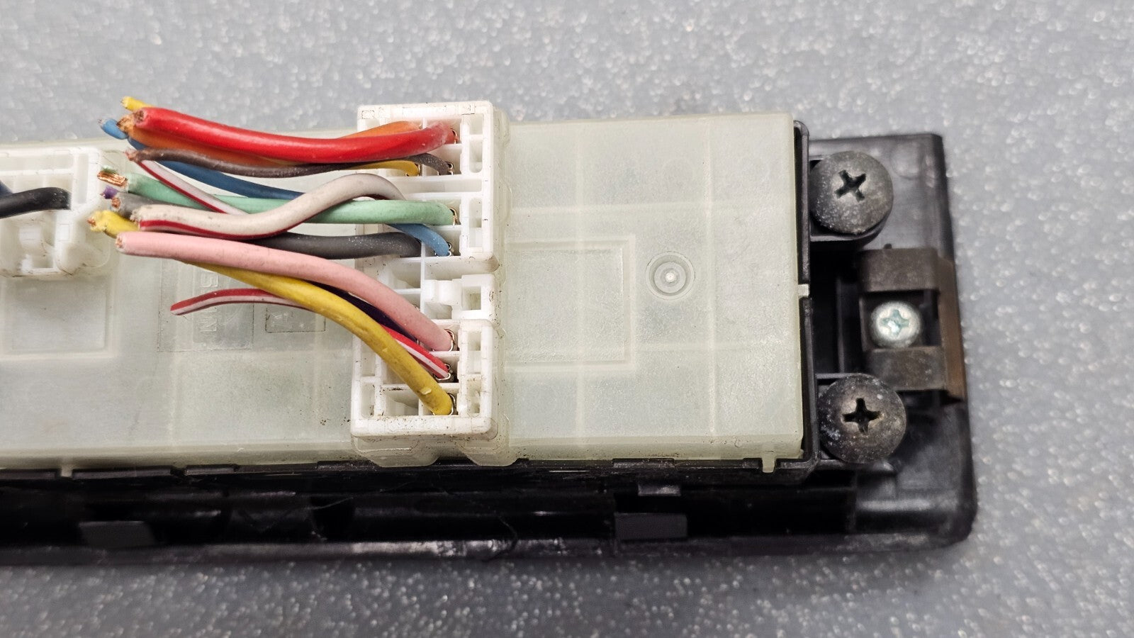 05-12 Nissan Pathfinder Left Driver Master Power Door Window Switch Lock Yellow