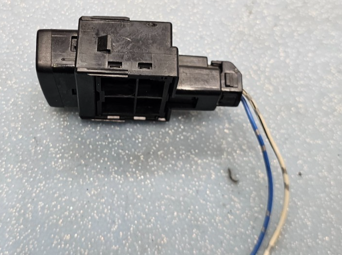 🔥2000-2004 Toyota Avalon Trunk Release Popper Control Switch OEM B28