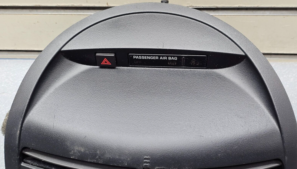 07-09 Saturn Aura Dash Air Vent Grille Heater Conditioning Assembly Bezel BLACK