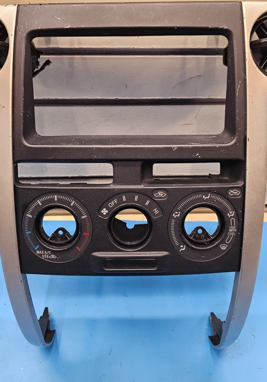 🔥04-06 Scion XB Dash AM FM Radio Stereo Display Bezel Trim Panel Tan/black OEM