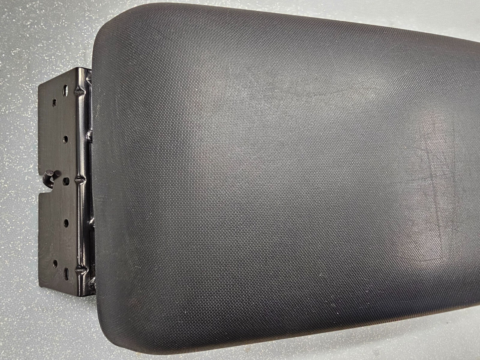 🔥04-11 MITSUBISHI ENDEAVOR CENTER CONSOLE LID ARMREST TOP COVER ASSEMBLY BLACK