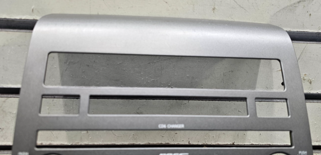 🔥04-07 NISSAN ARMADA TITAN STEREO RADIO DASH PANEL TRIM SURROUND BEZEL SILVER