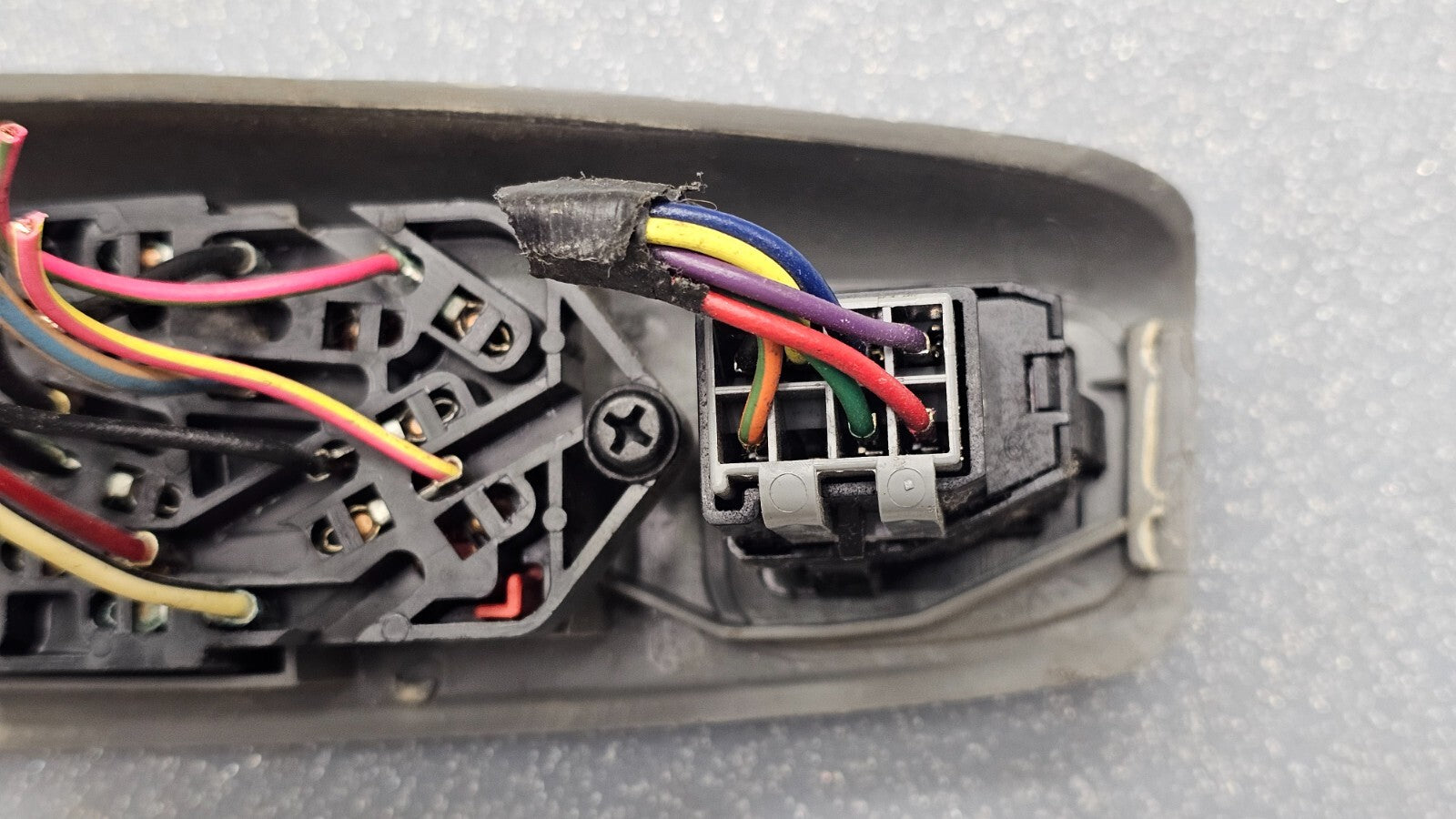 03-08 Ford  E150 E250 E350 Left Driver Door Mirror Window Power Lock Switch Gray