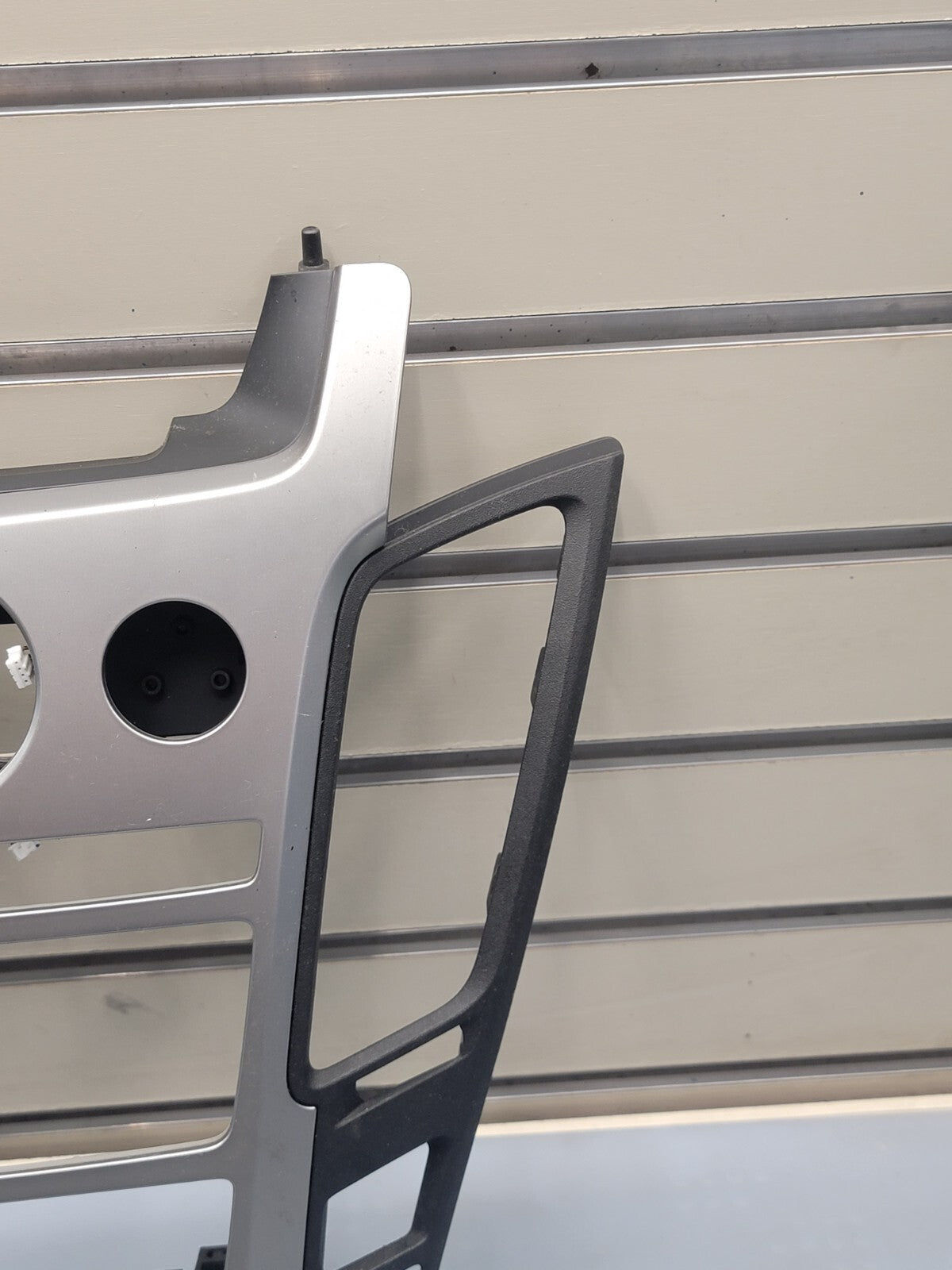 🔥2008-2013 Cadillac CTS Radio Control Panel trim bezel SILVER B44