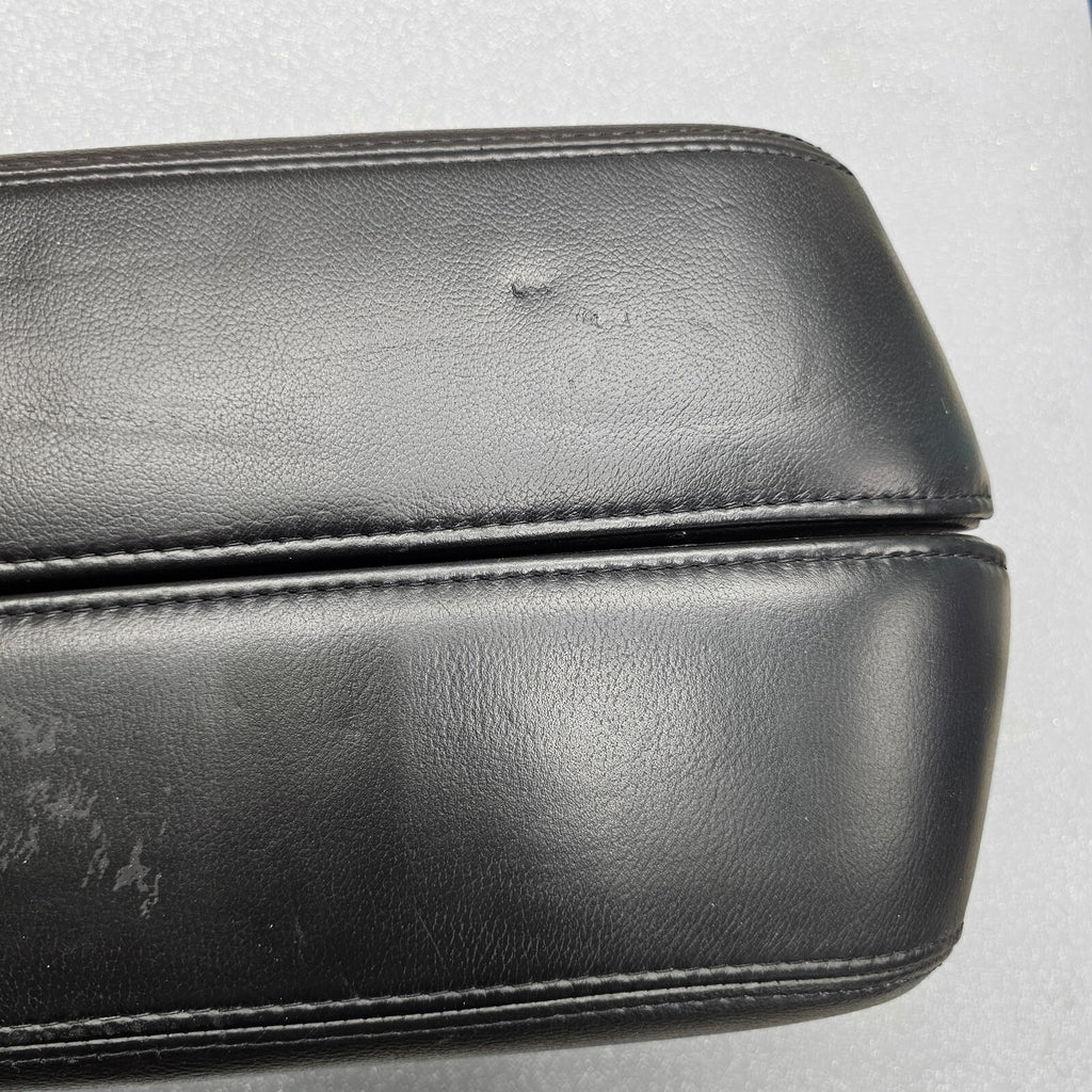 13-19 LINCOLN MKT Front Floor Console Arm Rest Lid Cover Top Pad Assembly Black