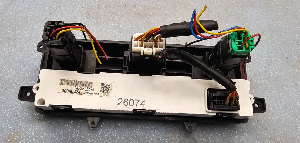 🔥06-09 KIA SORENTO DIGITAL CLOCK ASSY BLACK OEM