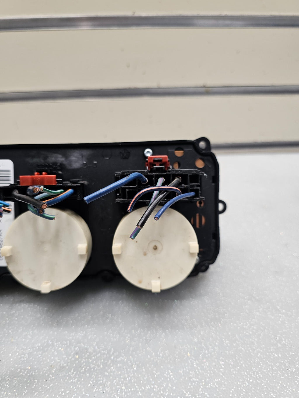 04-07 Dodge Caravan Town Country Dash AC Climate Temperature Heater Control OEM