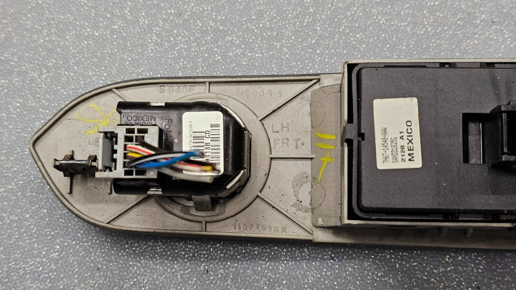 OEM 07-09 Lincoln MKZ Driver's Side Door Master Window Control Switch Silver