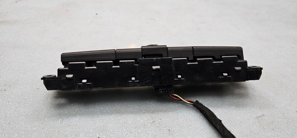 🔥06-08  CHRYSLER PT CRUISER CENTER DASH HAZARD DEFROST CONTROL SWITCH BLACK