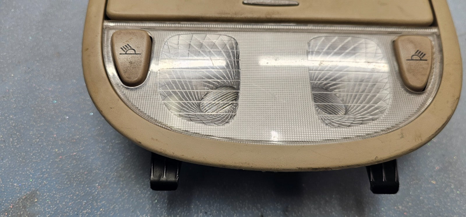 🔥07-12 HYUNDAI SANTA FE FRONT OVERHEAD CONSOLE DOME MAP LIGHT LAMP SUNROOF GRAY
