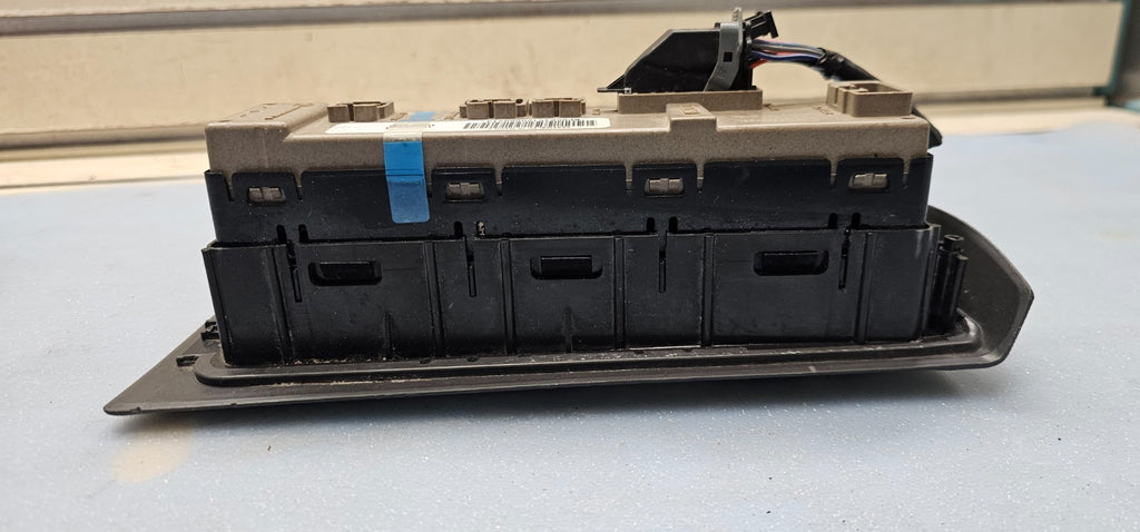 03-06 Silverado Sierra Power Left Driver Master Window Switch Assembly Black WS4