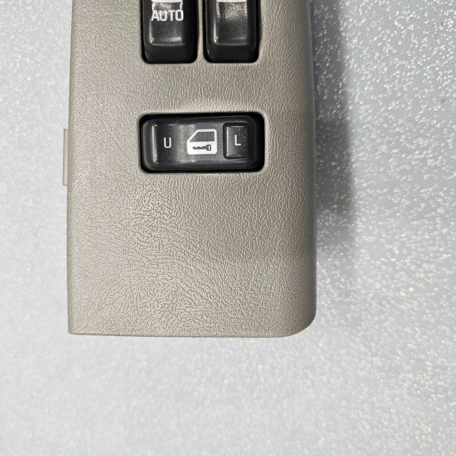 99-02 Silverado SIERRA Door Maste Power Window Switch LEFT Driver LIGHTGRAY WS3