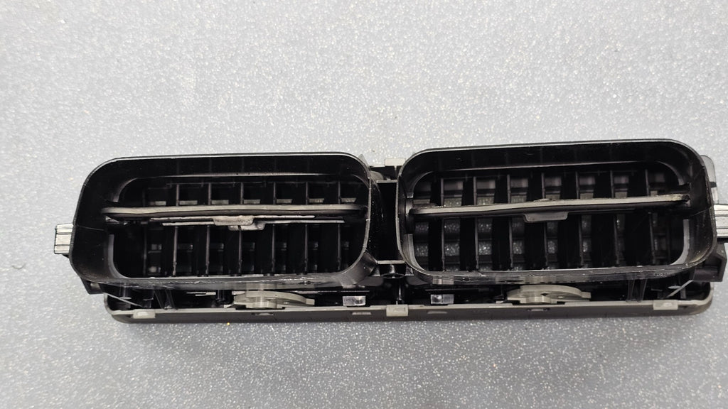 🔥01-05 VW PASSAT DASH CENTER MIDDLE Air AC Vent Heater Conditioning Black