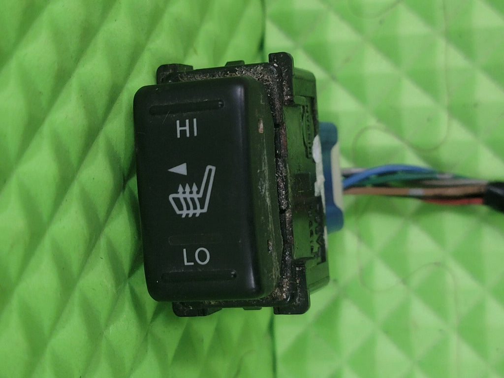 🔥2008-2009 INFINITI G37 COUPE CENTER CONSOLE LEFT SEAT HEAT SWITCH OEM