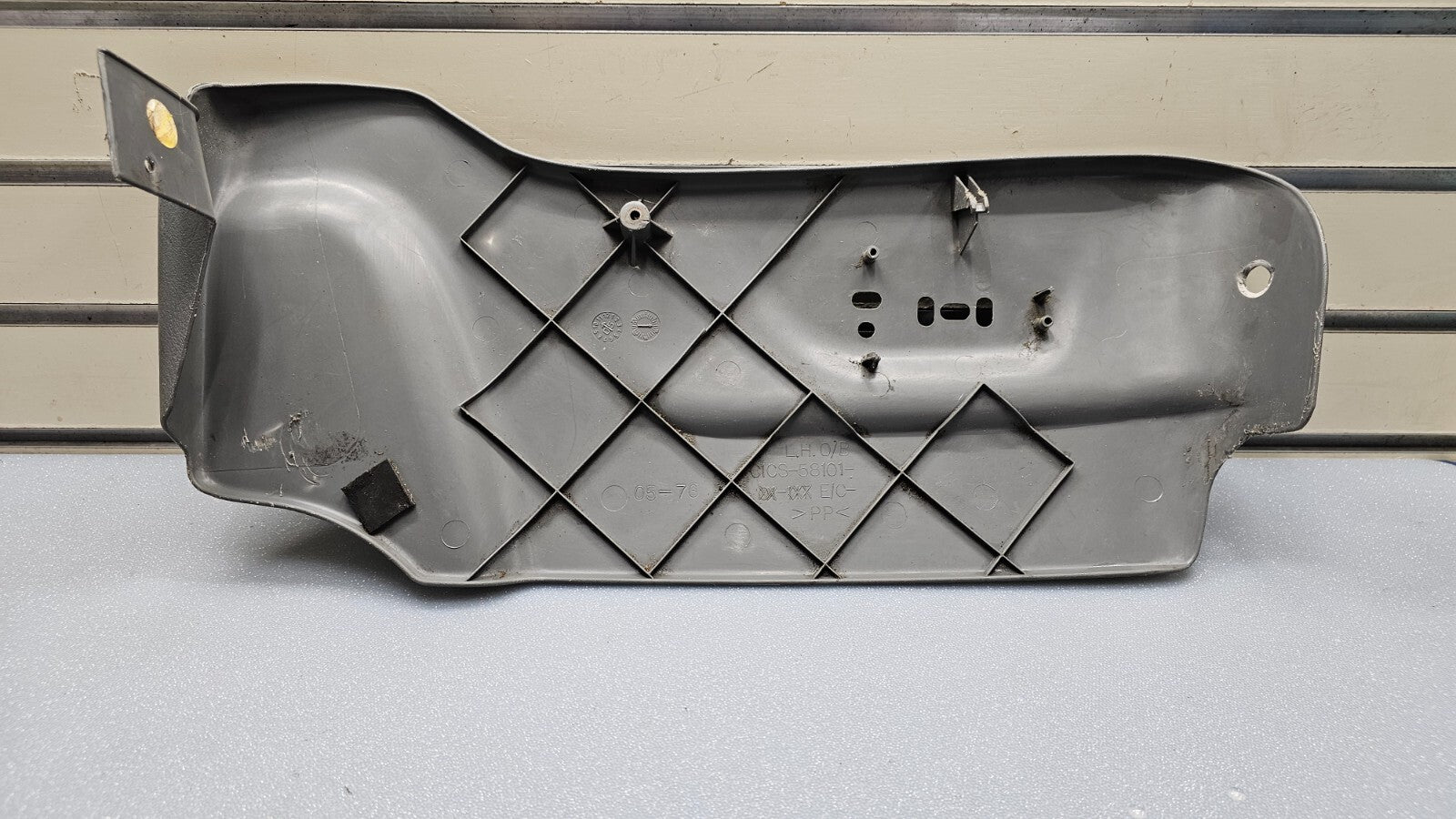 🔥04-07 Grand Caravan Town Country Left Driver Seat Outer Trim Panel Gray OEM