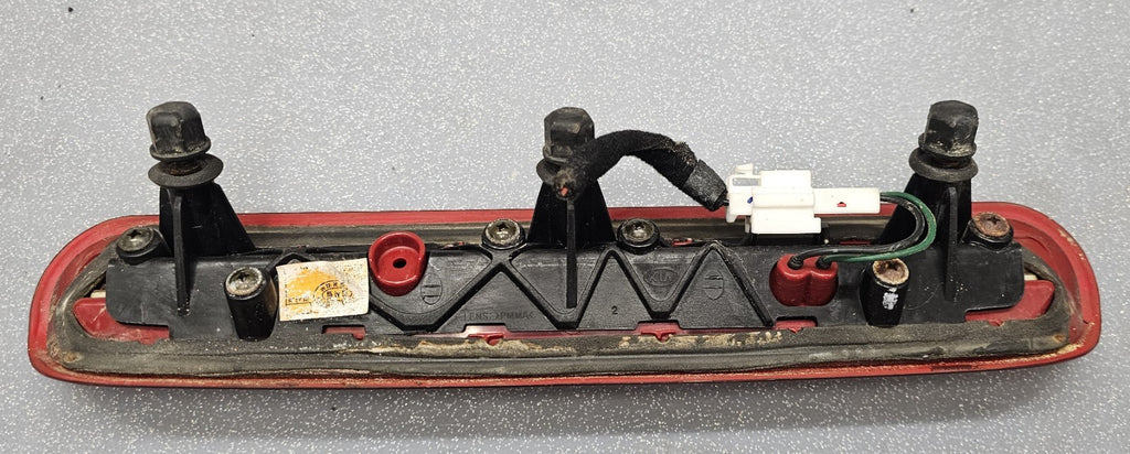 🔥2005-2009 Kia Sportage Rear LED 3rd Third Brake Light OEM