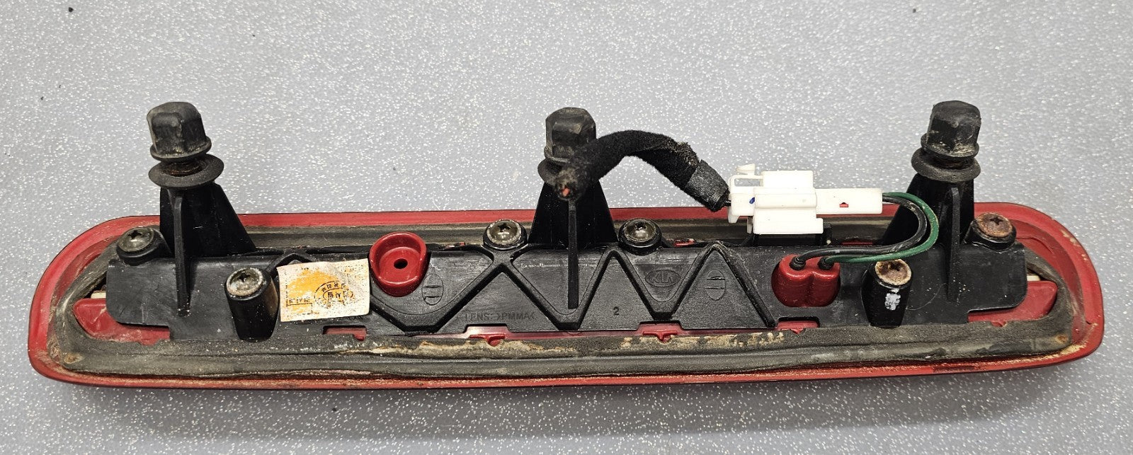 🔥2005-2009 Kia Sportage Rear LED 3rd Third Brake Light OEM