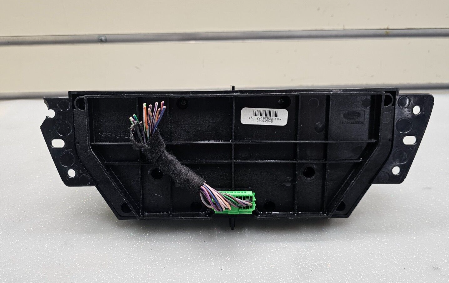 08-09 Land Rover LR2 Dash Front A/C Heater Climate Temperature Control Unit OEM