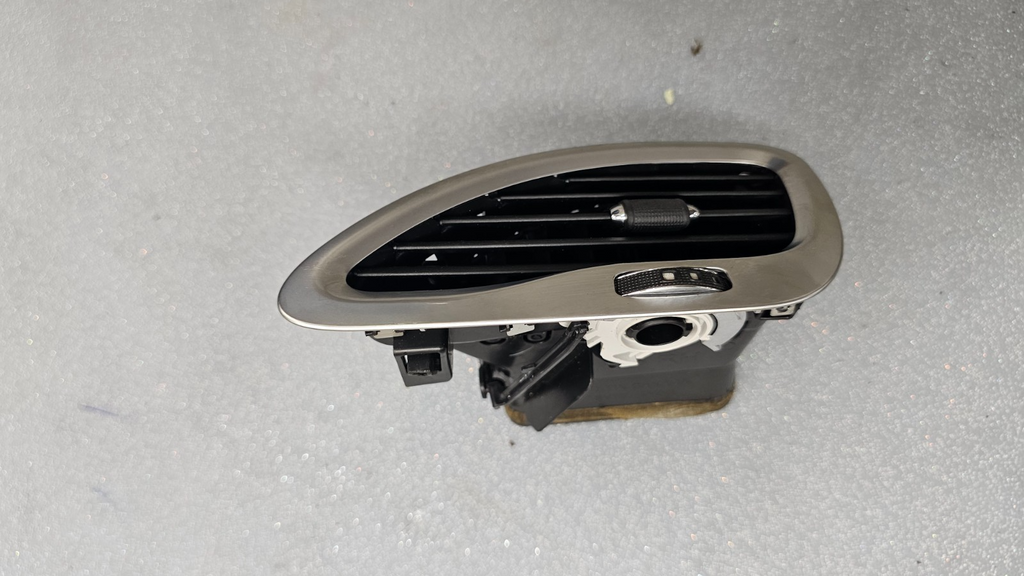 🔥13-16 Dodge Dart Right Side Heater Dash Air Vent Grille Nozzle Assembly