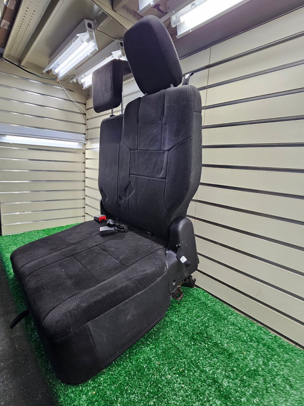 🔥11-14 DODGE GRAND CARAVAN 3RD ROW REAR SEAT LEFT DRIVER CUSHION CLOTH GRAY
