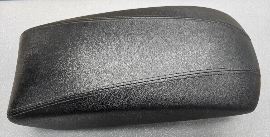 🔥11-14 HYUNDAI SONATA FRONT CENTER CONSOLE ARM REST LID COVER TOP PAD Black OEM