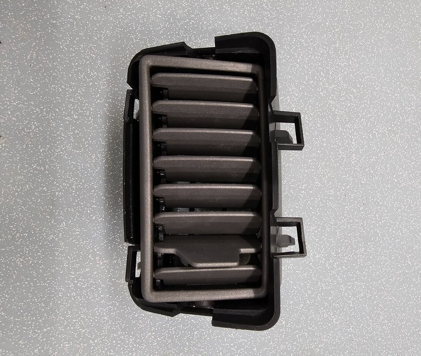 🔥04-07 NISSAN TITAN ARMADA QX56 Right Passenger Dash Center AIR VENT BLACK OEM