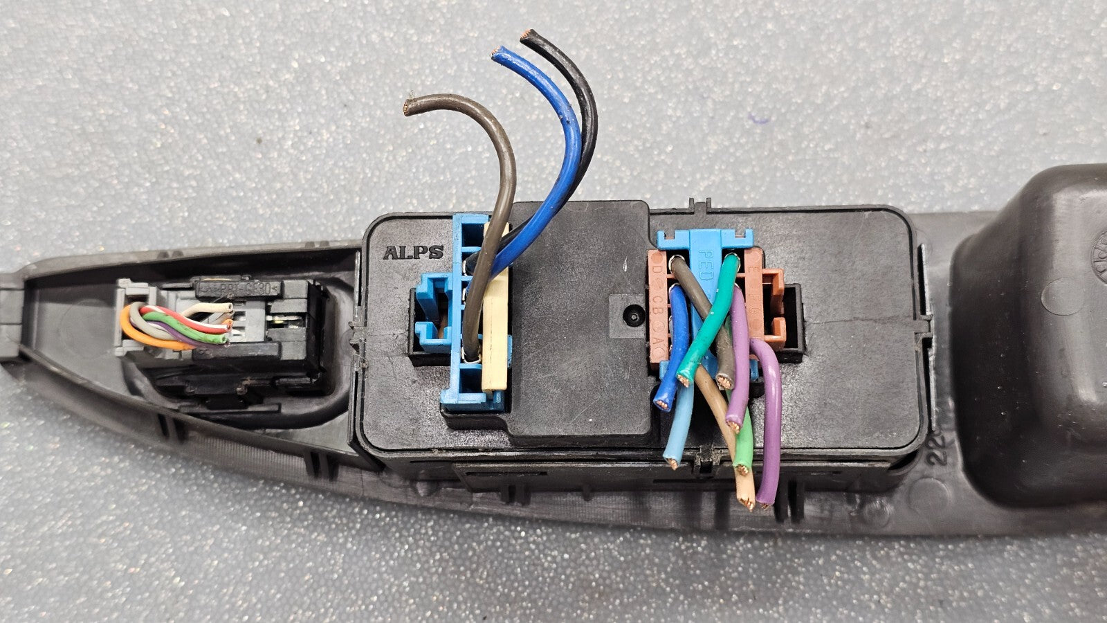 🔥03-07 Saturn Ion Front Left Driver Master Power Window Switch Lock Black OEM