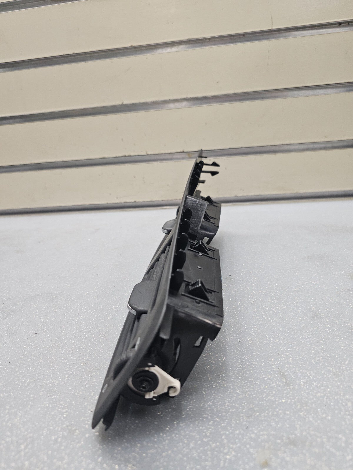 🔥04-09 Volvo S60 Dash Center AC Vent Grill Air Duct Trim Hazard Switch Cover