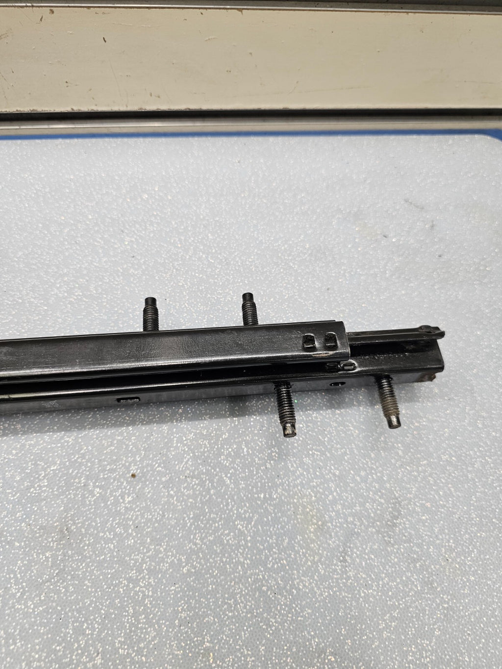 06-08 Dodge Ram 1500 2500 Left Driver Seat Track Adjuster Left Sliding Rail OEM