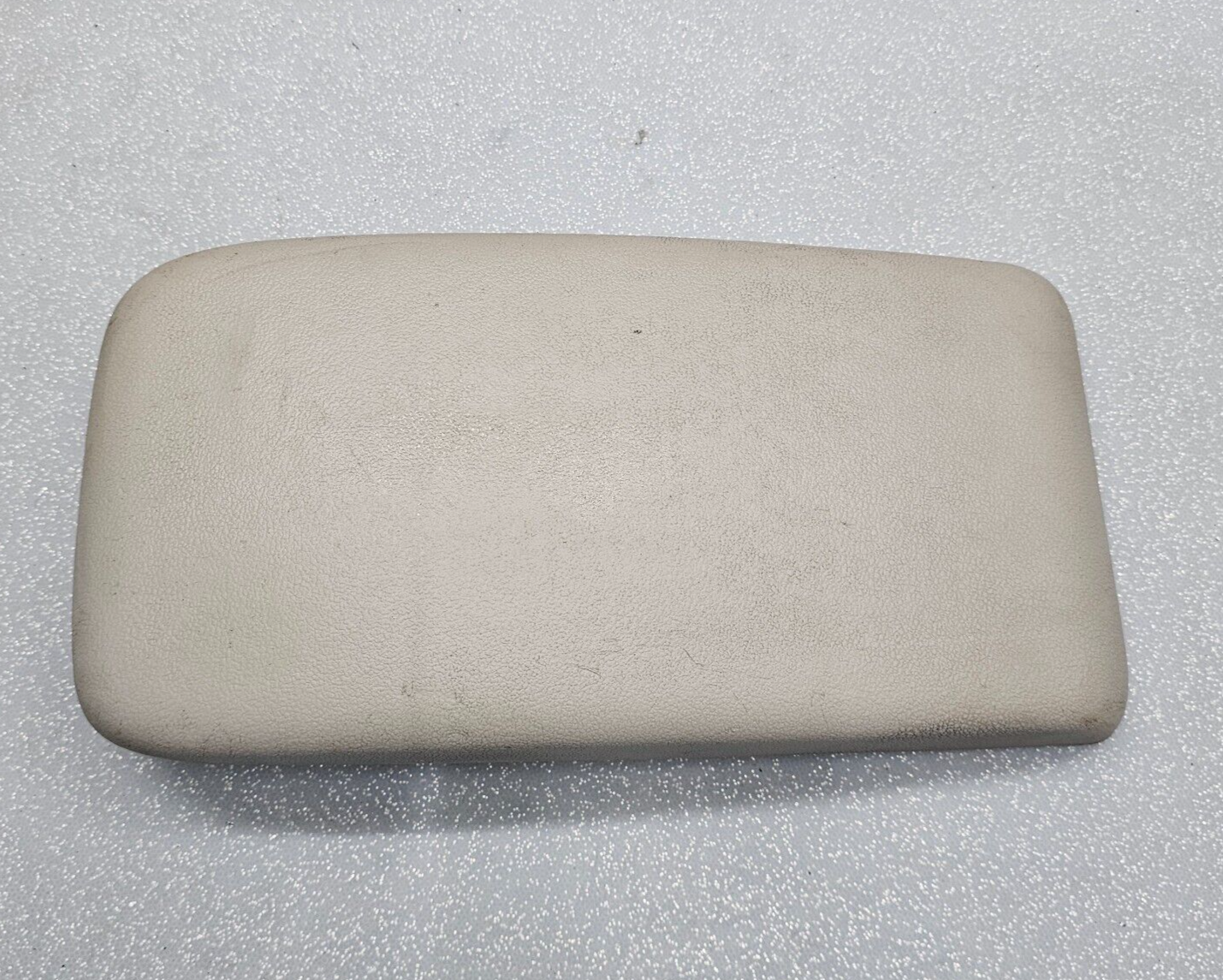 05-10 Cobalt Pontiac G5 Front Center Console Lid Arm Rest Cover Assembly LT TAN