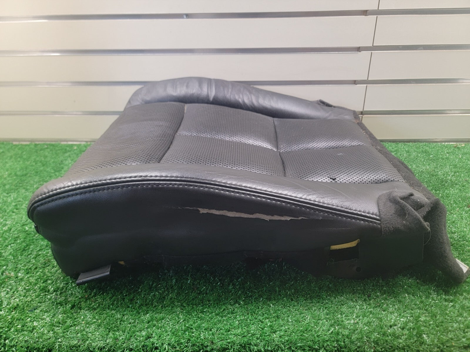 🔥07-14 Lincoln Navigator Front Left Driver Bottom Leather Seat Cover Gray