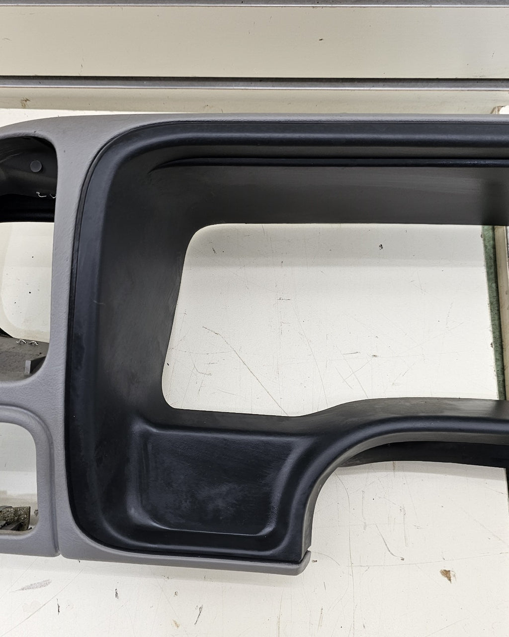 95-99 CHEVY GMC TRUCK SILVERADO CK Cluster Speedometer Dash Bezel Gray/Black C3