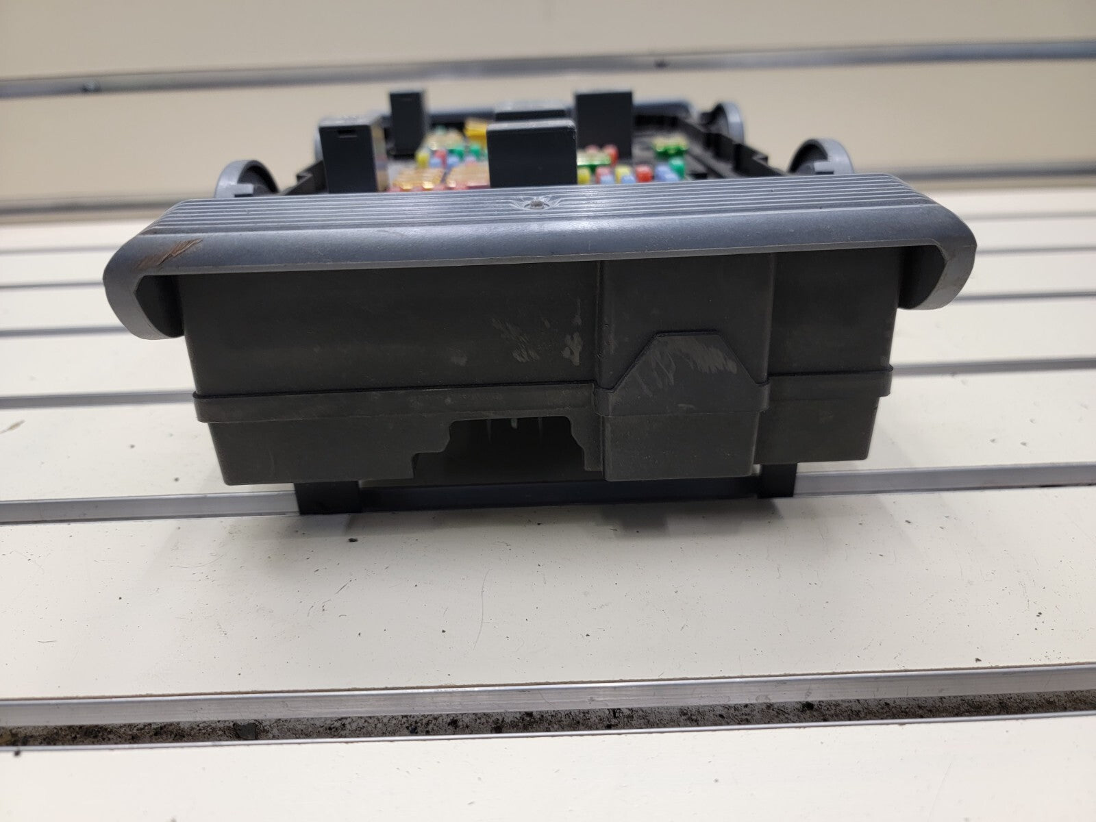🔥 2007-2009 Tahoe Suburban Yukon Fuse Box Module A215 gray grey