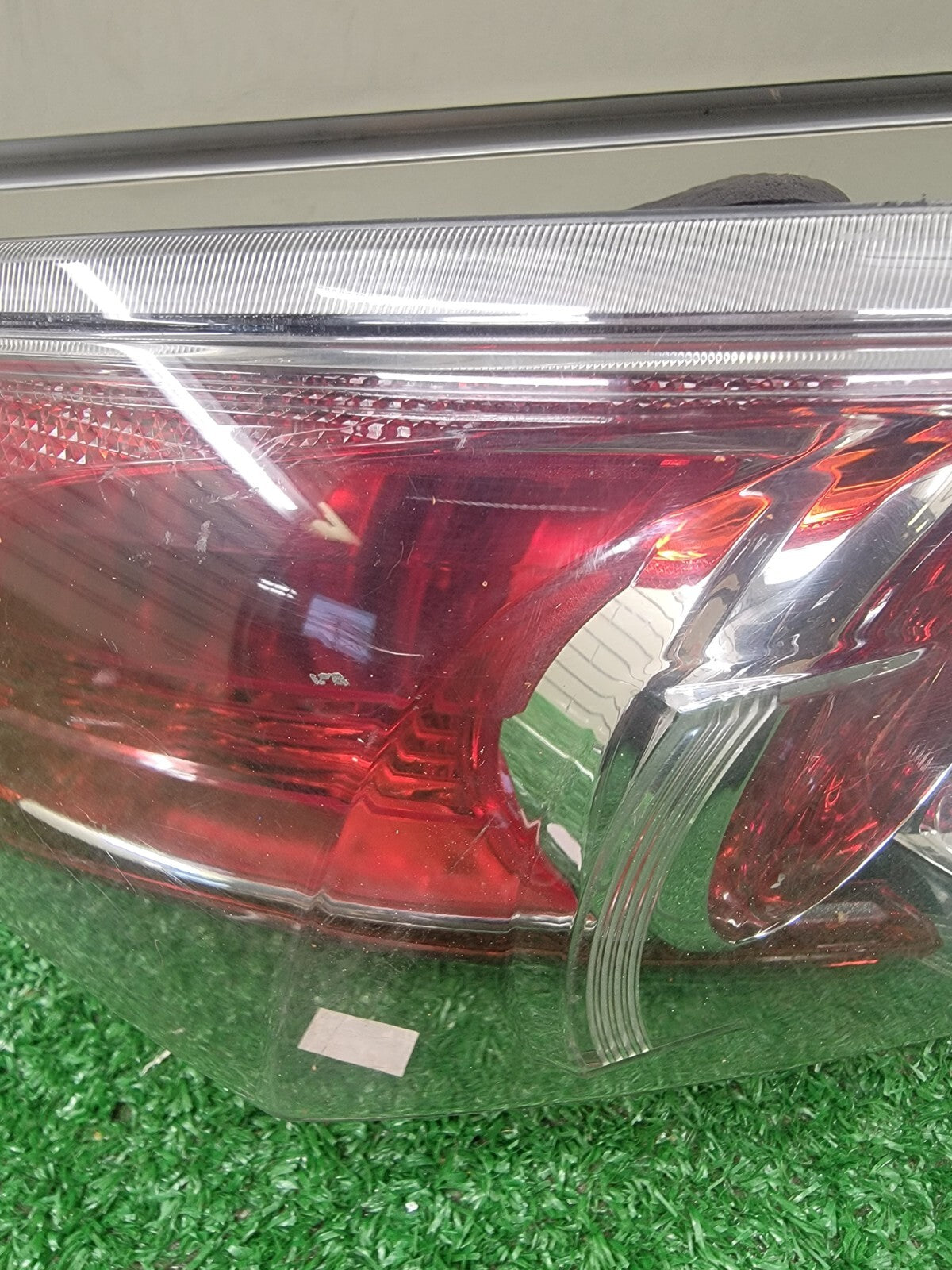 🔥10-13 Mazda 3 Hatchback Tail Light Halogen Right Side Outer Clear/Red w/Bulbs