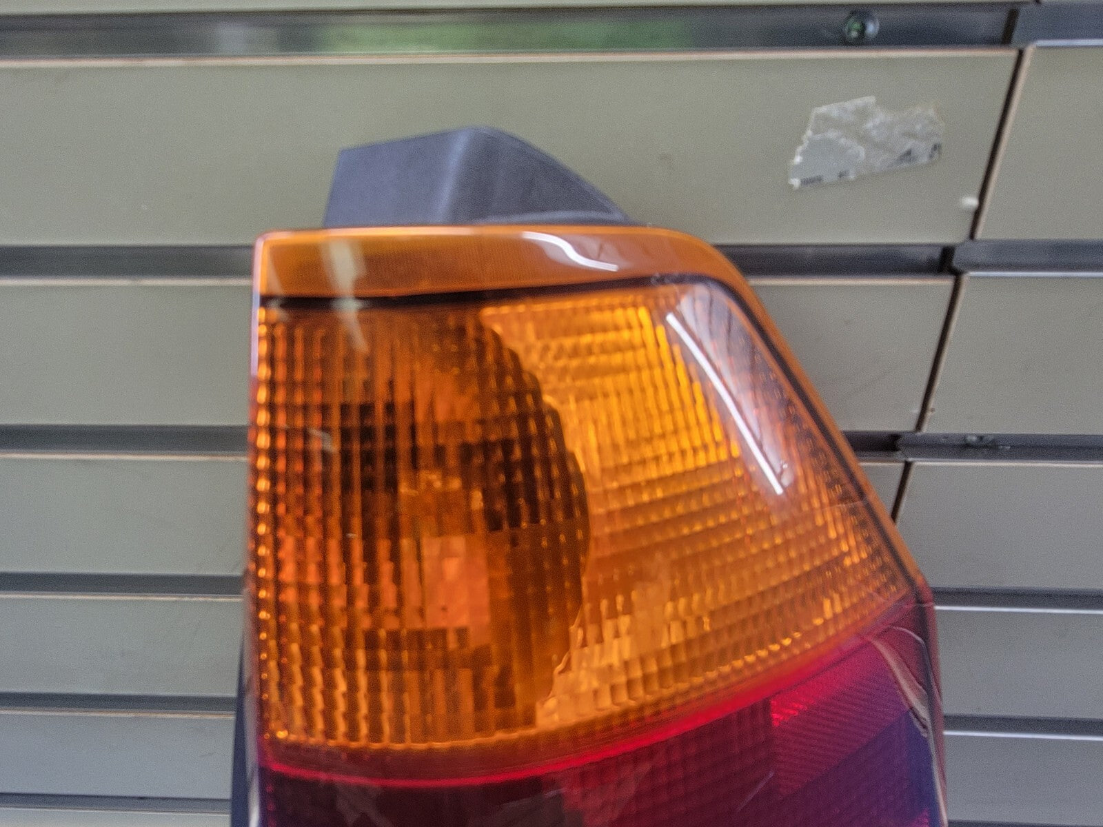 🔥2002-2009 GMC Envoy Tail Light Lamp Left Driver Side Bezel Assembly Chrome