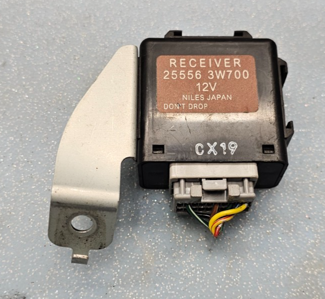 🔥00-02 QX4 PATHFINDER Signal Control Module Receiver Computer Unit OEM