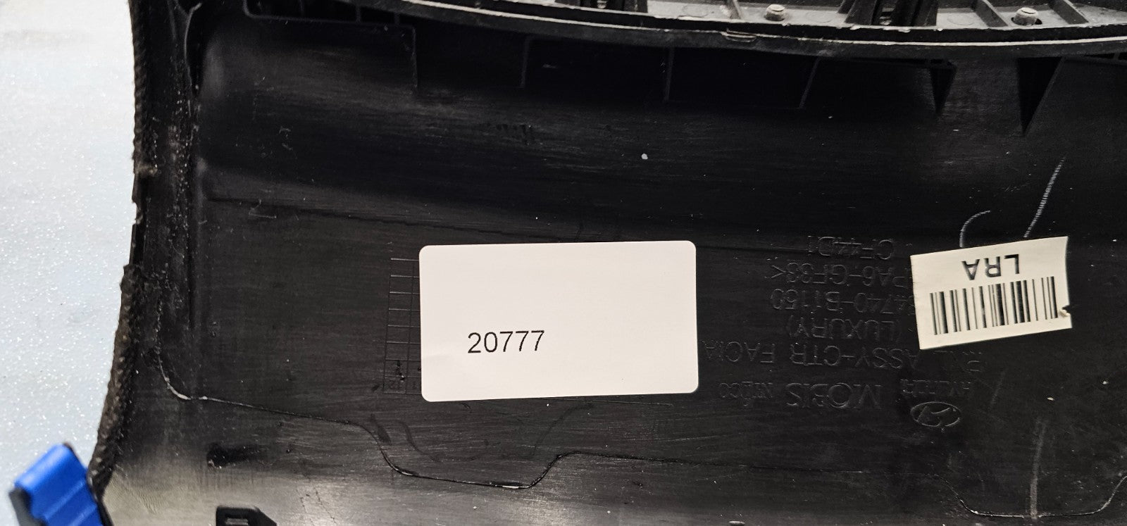 🔥17-20 Genesis G80 OEM Center Dash Climate Control Bezel Trim Gray