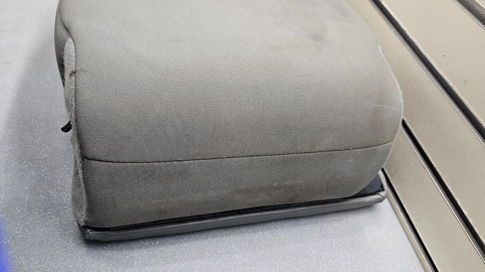 🔥02-08 Dodge RAM Center Console Jump Seat ARMREST Cover Lid Leather Gray JS7