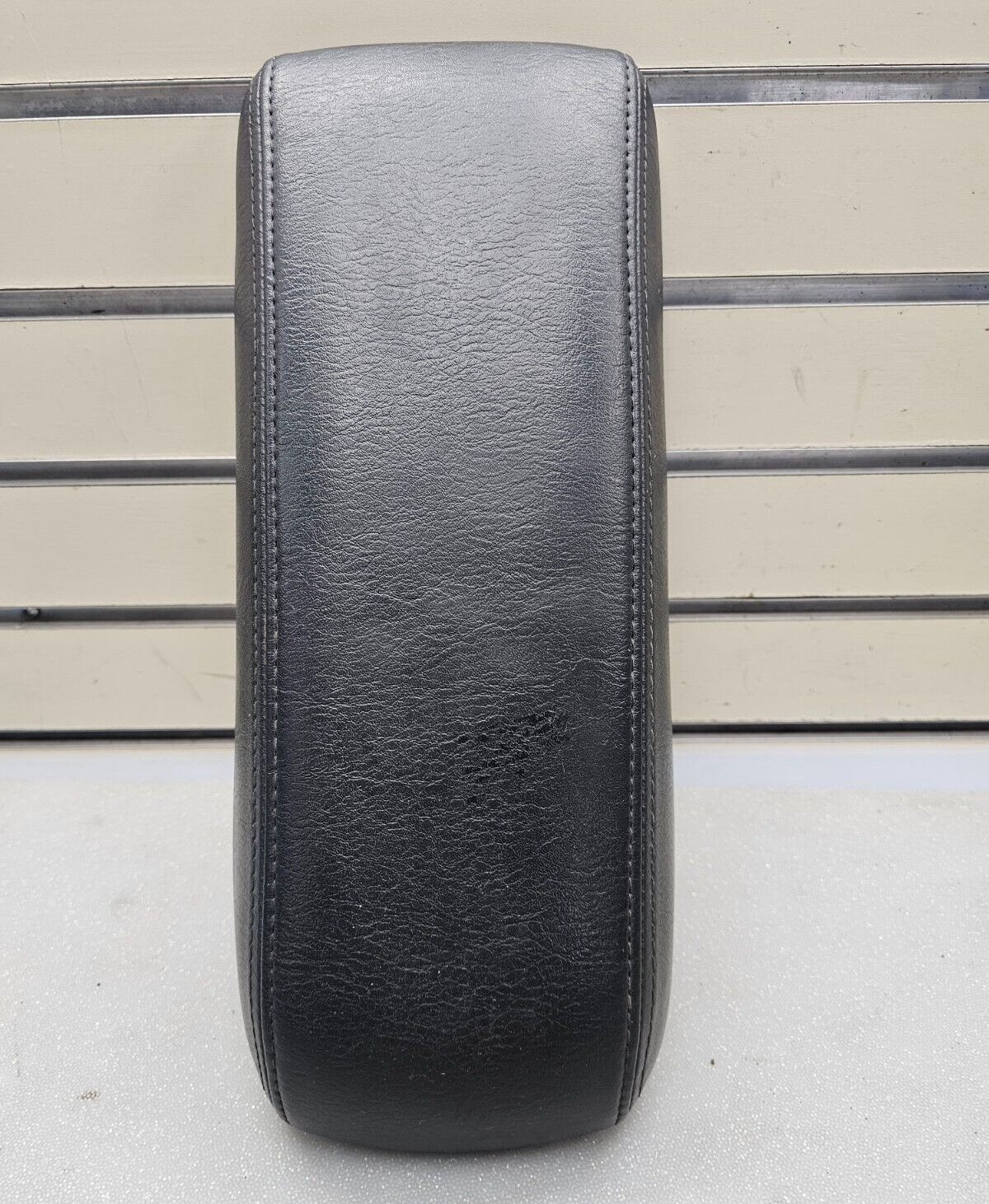 98-04 Chrysler 300M Front Center Console Lid Armrest Leather Top Assembly Black