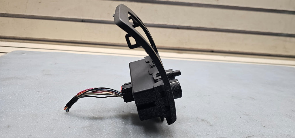🔥2005-2007 Saturn Relay Headlight Light Switch Control Black OEM