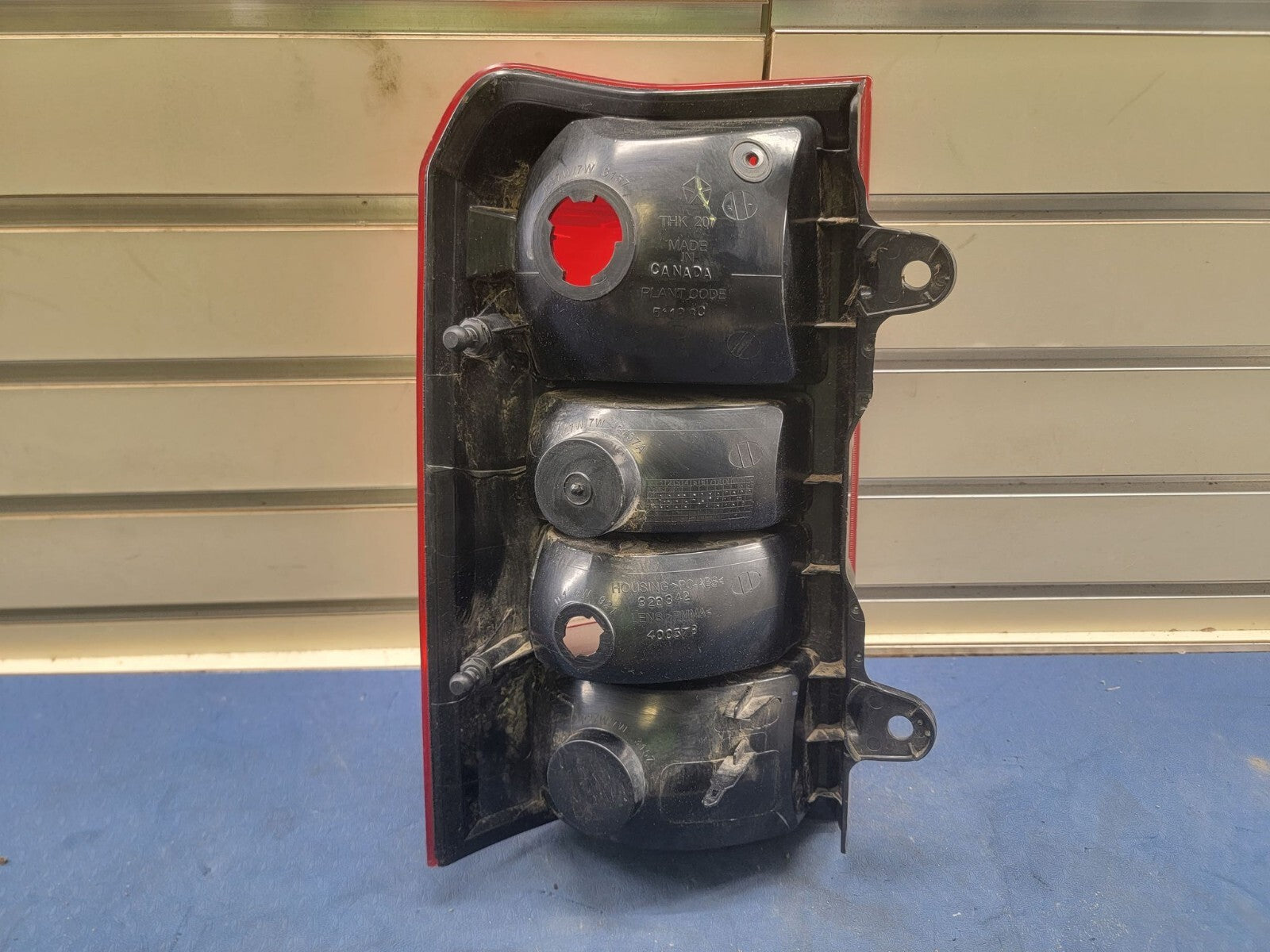 08-17 Jeep Patriot Driver Passenger Side Assembly LEFT Tail Light