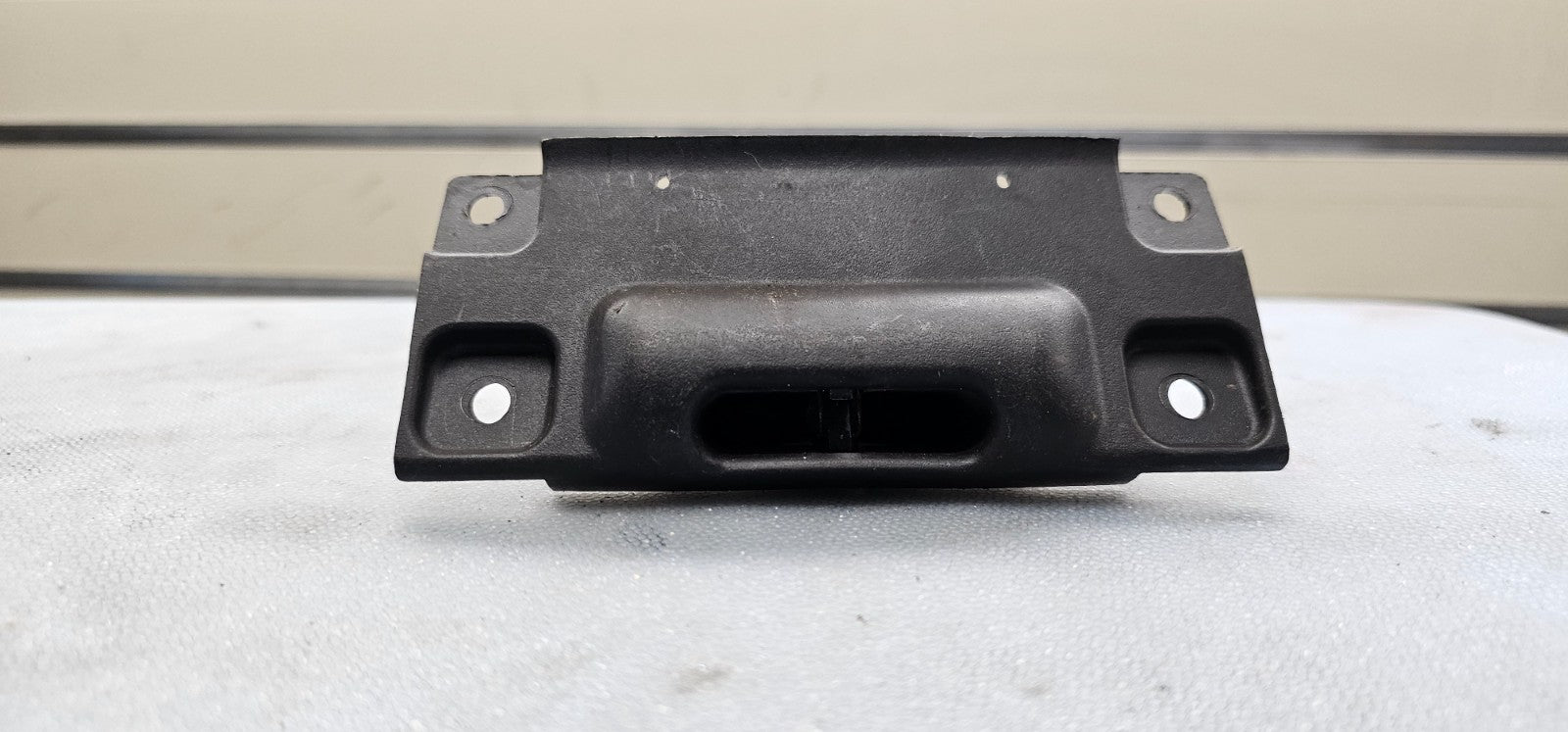98-01 DODGE RAM 1500 2500 GLOVE COMPAERTMENT BOX HANDLE LATCH DOOR TRUCK PICKUP