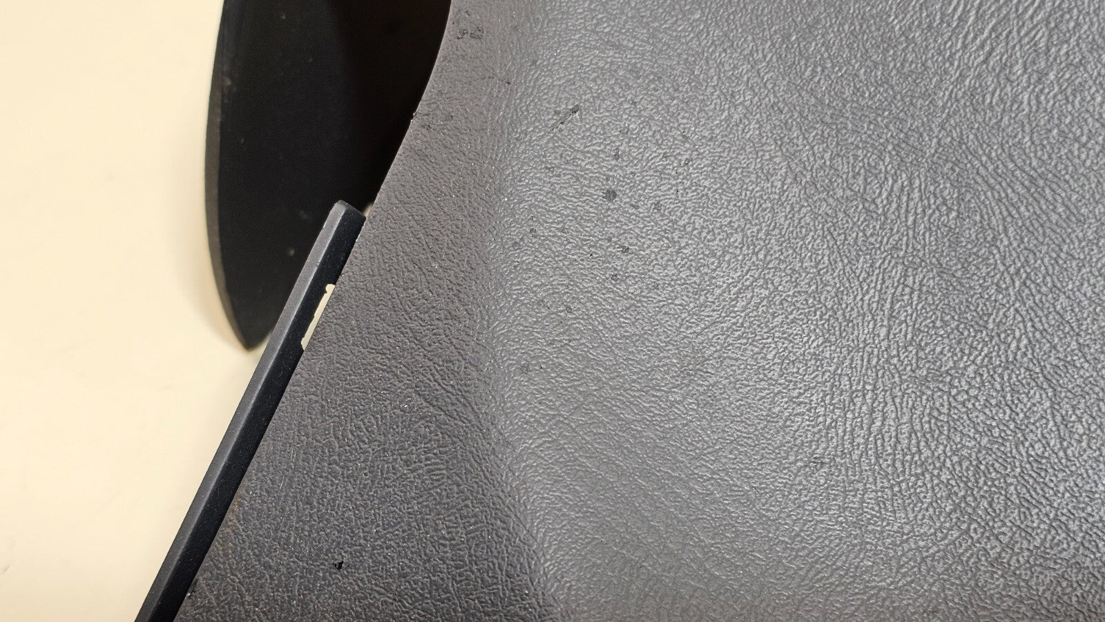 🔥99-06 SILVERADO SIERRA TAHOE Upper Cap Cover Top Dashboard Pad GRAPHITE DP1