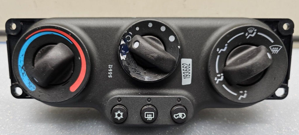 🔥2005 Chevy Equinox A/C Dash Temperature Heater Climate Control Conditioner OEM
