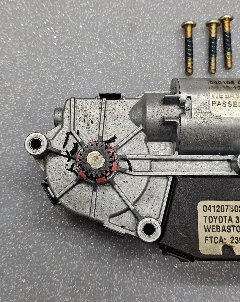 02-06 Toyota Camry Power Sunroof Moonroof Sun Roof Motor Assembly