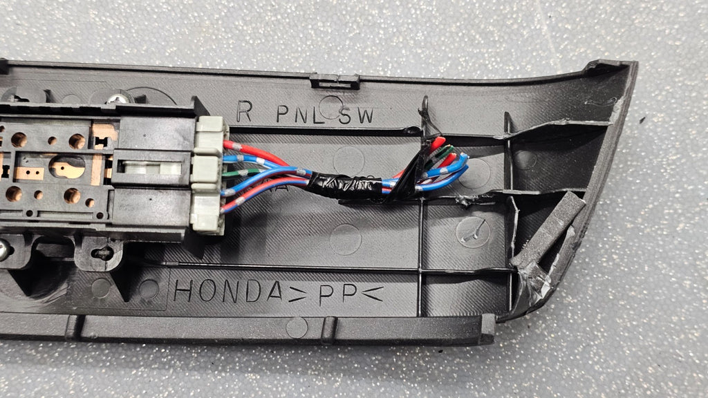 07-08 HONDA FIT FRONT RIGHT PASSENGER DOOR WINDOW CONTROL SWITCH ASSEMBLY BLACK